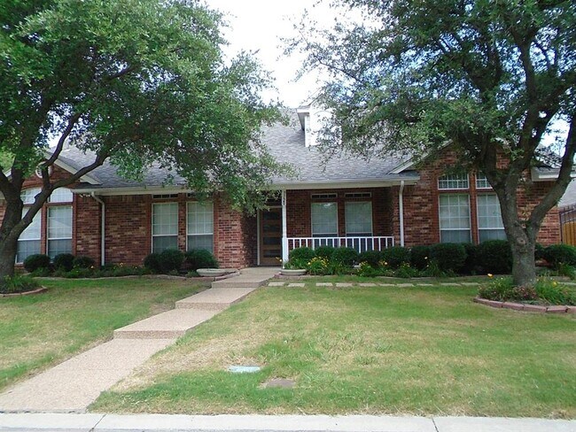 Building Photo - 7120 Axis Ct