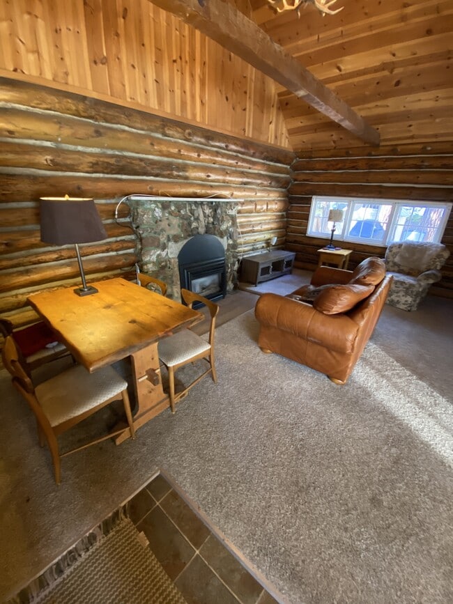 Foto del edificio - 3679 Alder Ave