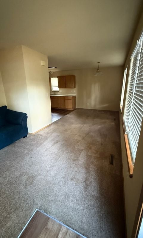 Building Photo - 594 Shadowrock Dr