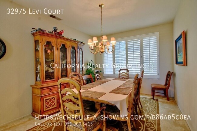 Foto del edificio - 32975 Levi Ct