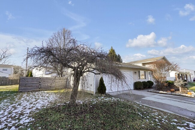 Foto del edificio - 199 N Spring Rd