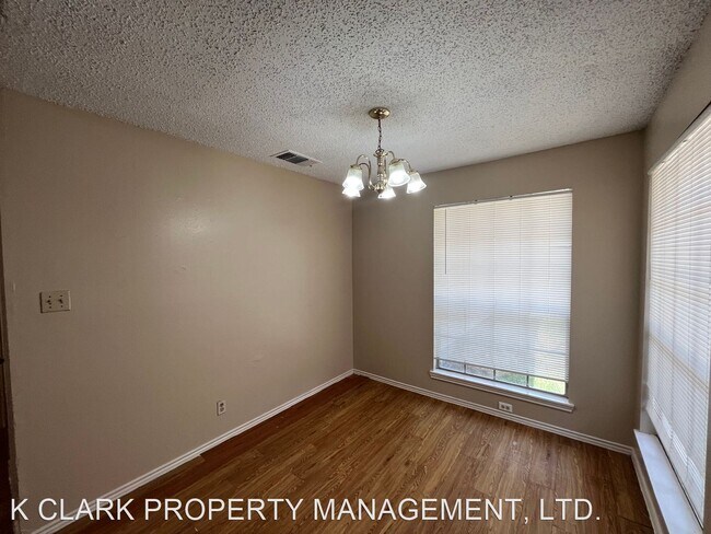 Building Photo - 2 br, 1 bath House - 7009 SILVER CANYON