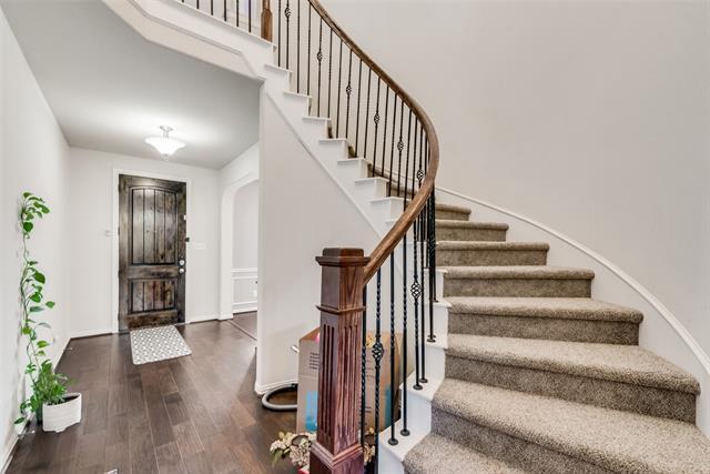 Building Photo - 2329 Ranchview Dr