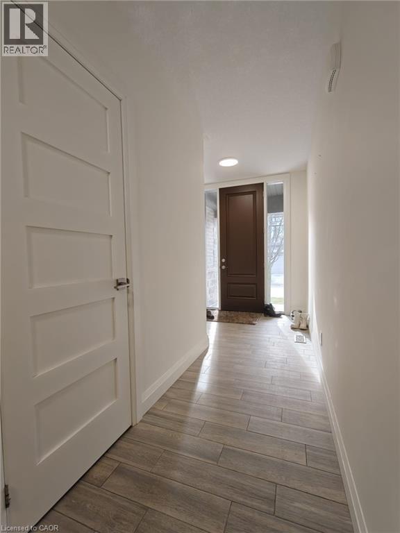 Photo du bâtiment - 243 Grey Silo Rd