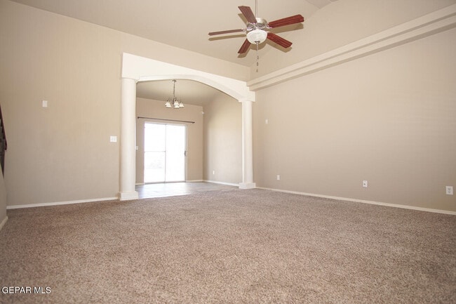 Building Photo - 12945 Hueco Hill Dr