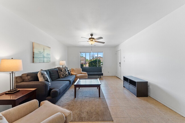 Foto del edificio - 5409 S Hazelton Ln
