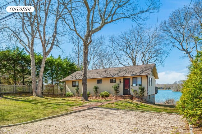 Building Photo - 43 Bluff Point Rd