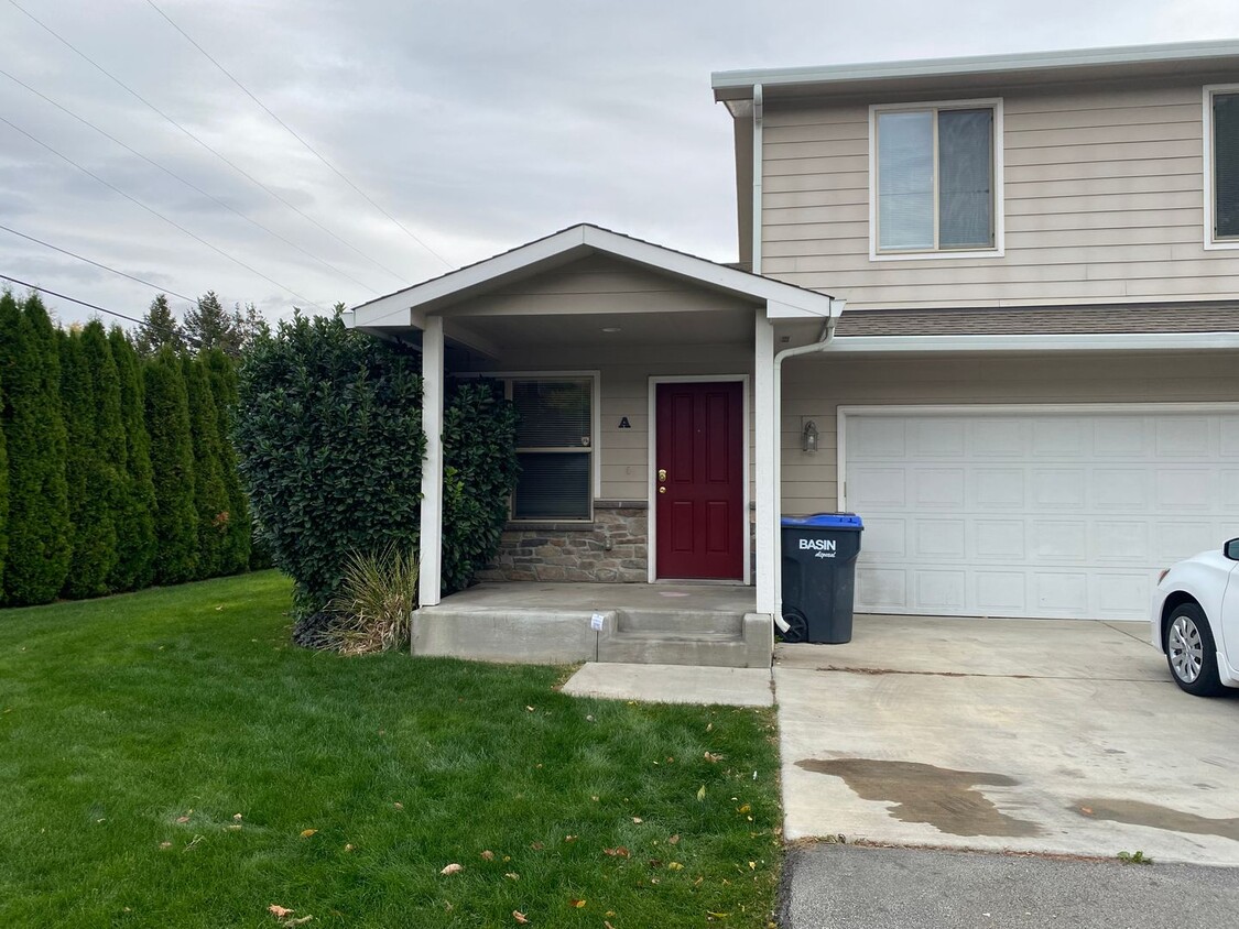 310 Riverview Ave, Selah, WA 98942 House Rental in Selah, WA