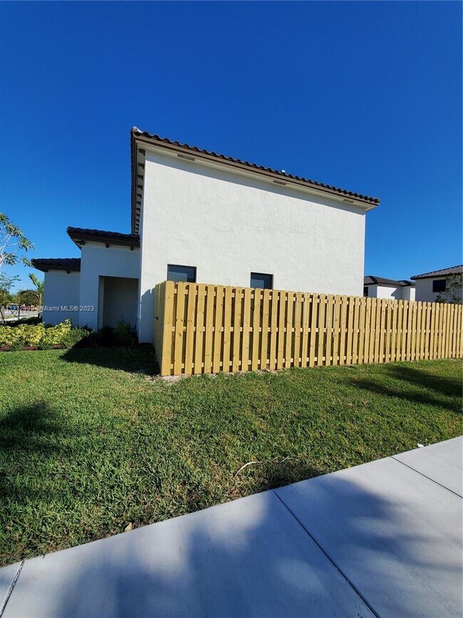 Foto del edificio - 11880 SW 241 Terrace
