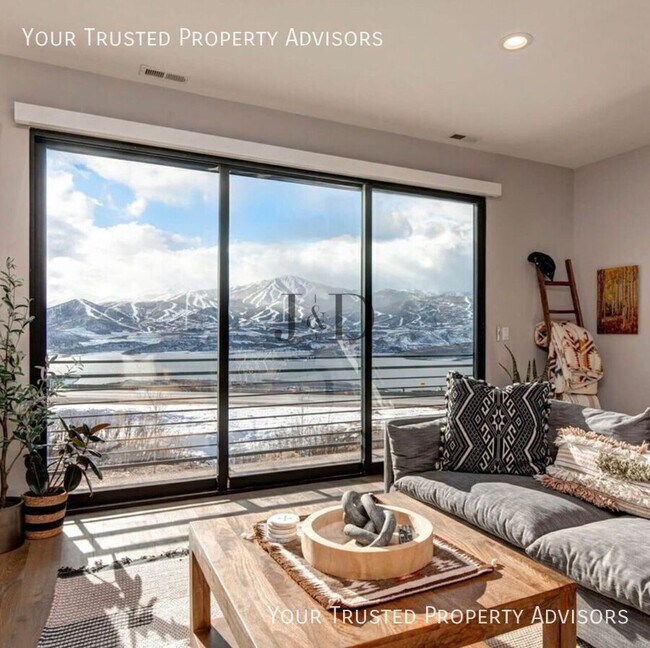 Foto del edificio - 807 E Klaim Dr