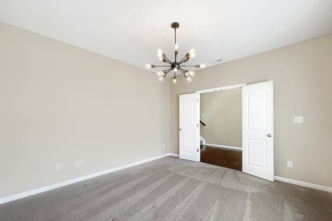 Building Photo - 643 Bracknell Dr