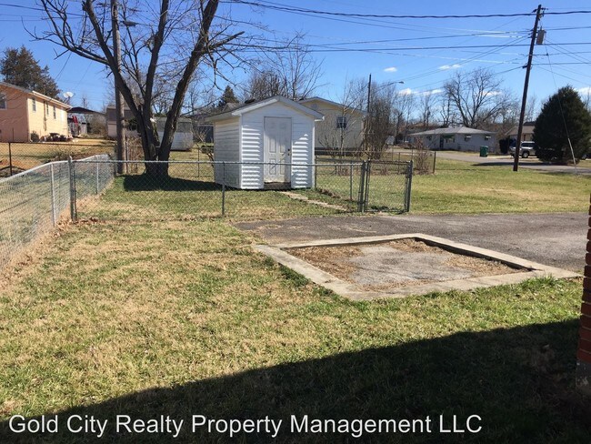 Foto del edificio - 3 br, 1 bath House - 1934 S. Wilson Road