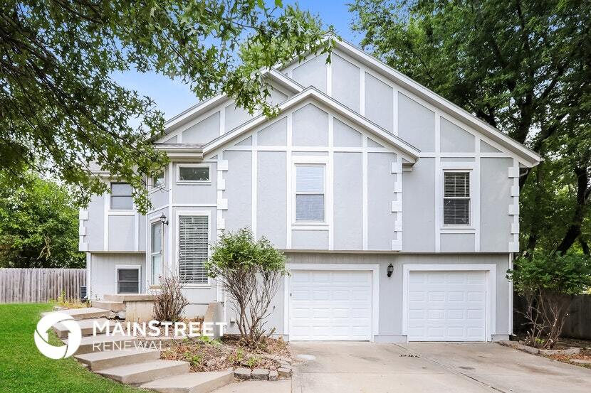 Primary Photo - 701 York Dr