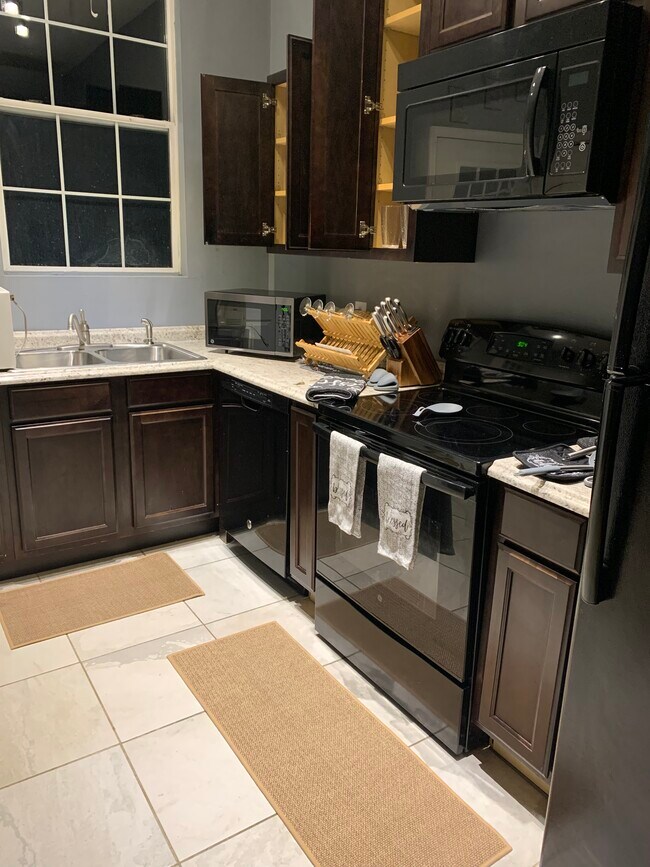 Oven - 11811 Old Fort Rd