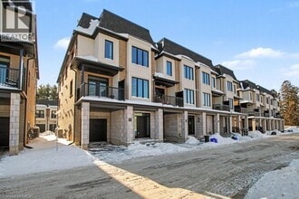 Building Photo - 143 Elgin St N