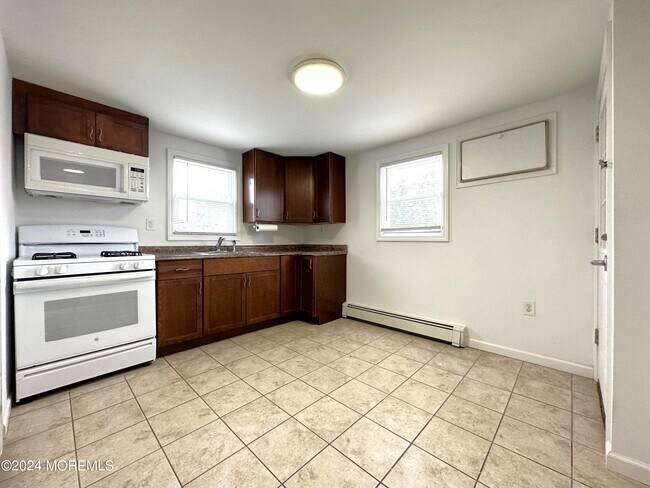 Foto del edificio - 321 Hawthorne Ave