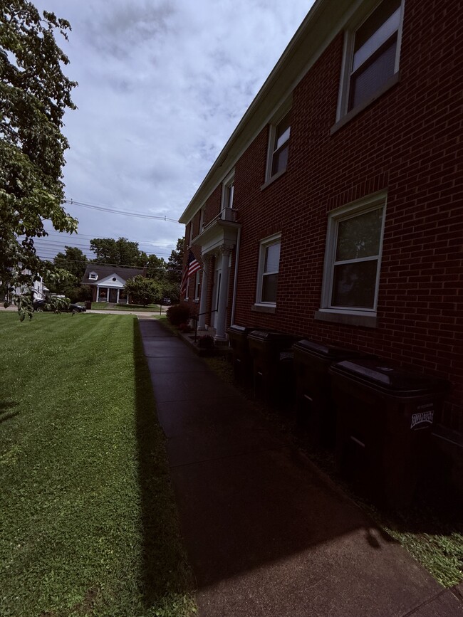 Building Photo - 226 Lancaster Ave