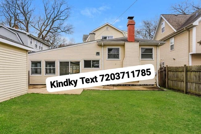 Building Photo - 430 S Hickory Ave