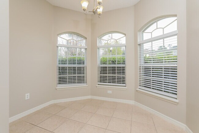 Foto del edificio - 4876 Waterside Pointe Cir