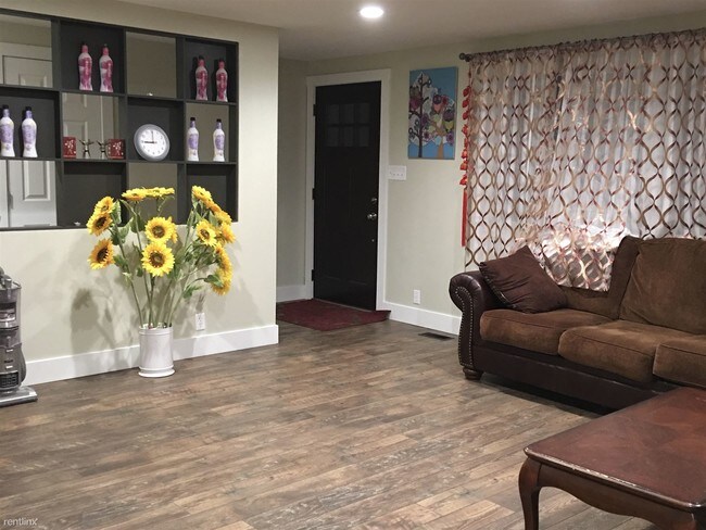 Foto del edificio - 5 br, 3 bath House - 1420 W 1700 N