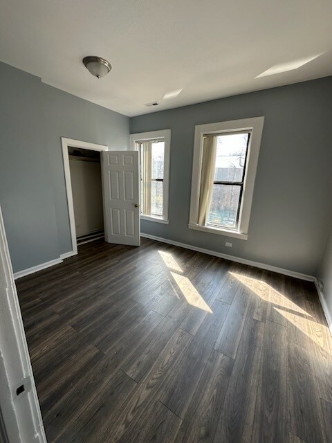 Building Photo - 2701 E 75th Pl