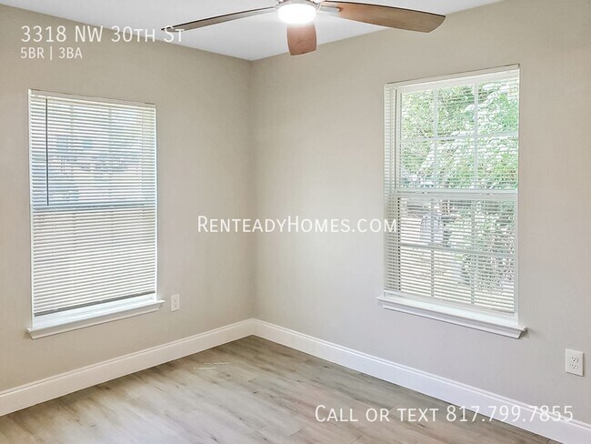 Building Photo - 3318 NW 30th St