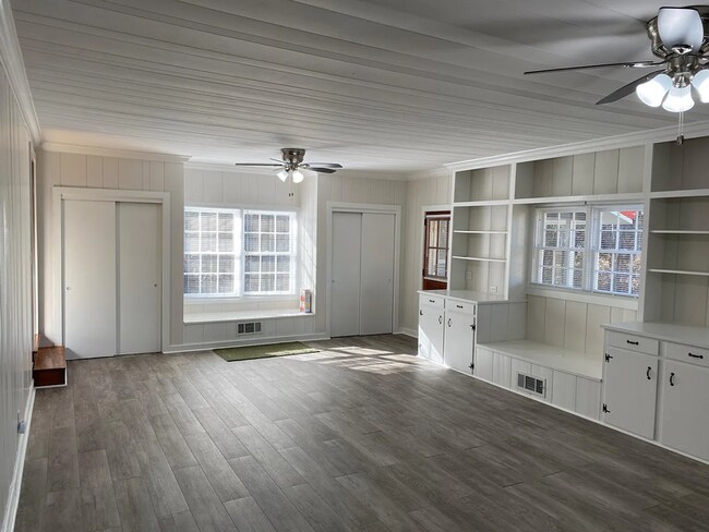 Building Photo - 122 Tody Goodwin Rd
