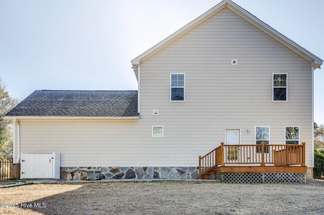 Foto del edificio - 402 Marsh Island Dr