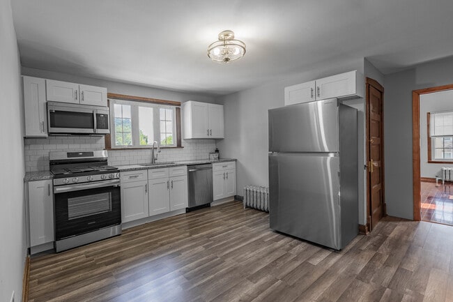 Building Photo - 5300 S Kilbourn Ave