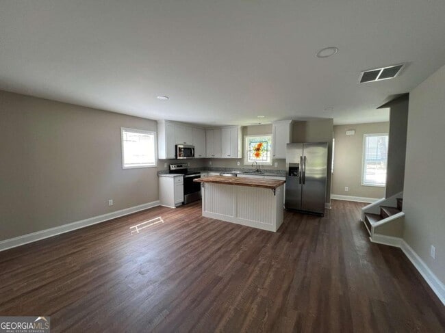 Foto del edificio - 5952 Moon Dr