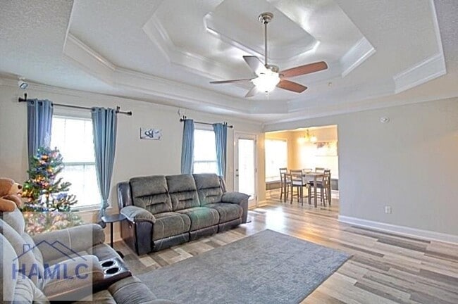 Foto del edificio - 77 Mancey Garrason Lp