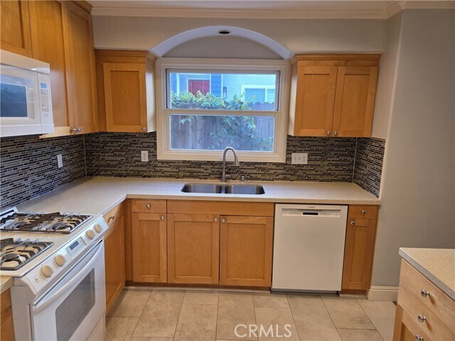 Foto del edificio - 263 E Glenarm St