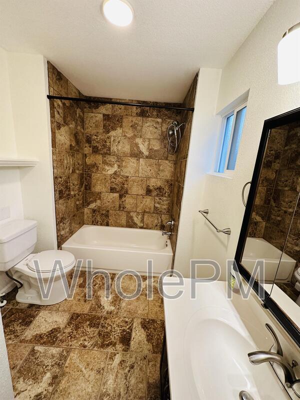 Foto del edificio - 6095 Pierce St