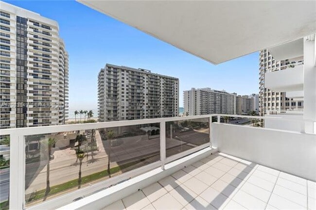 Building Photo - 5700 Collins Ave