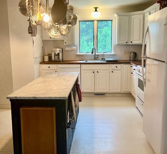 Foto del edificio - 5 High St Ct