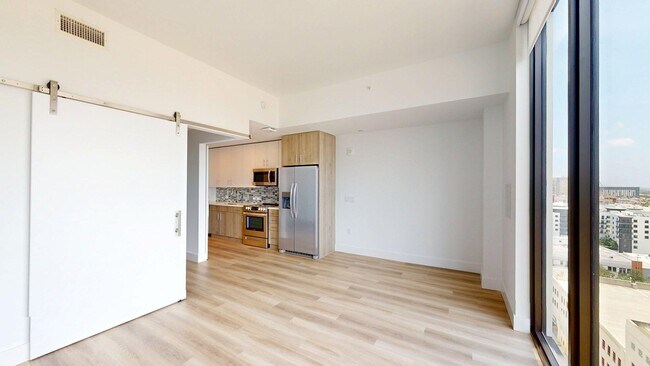 Interior Photo - Griffis West Palm
