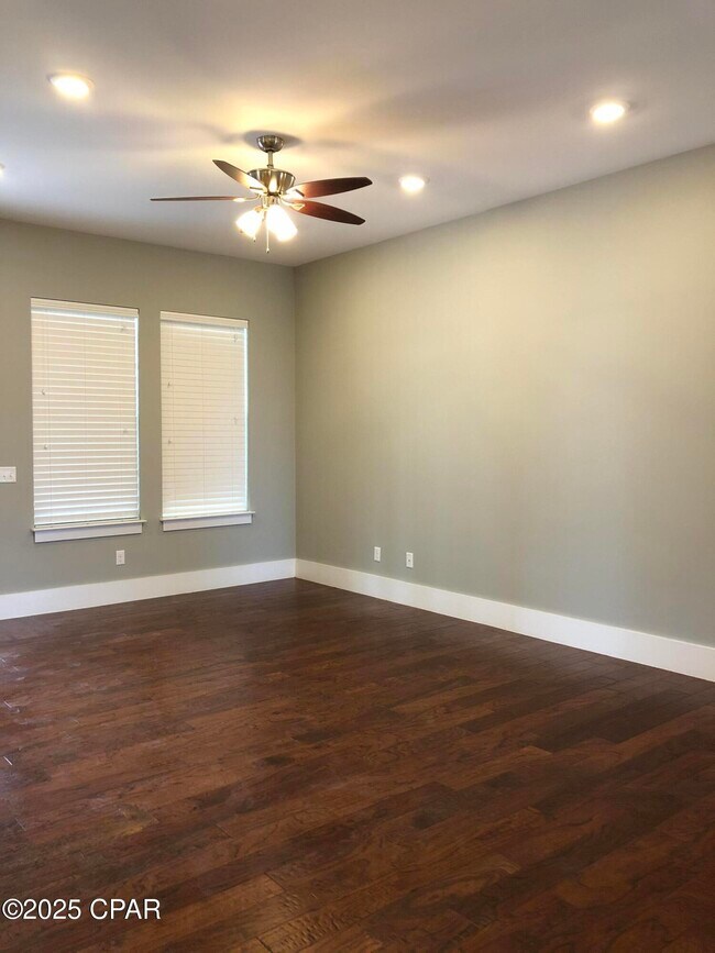Foto del edificio - 3812 Mariner Dr