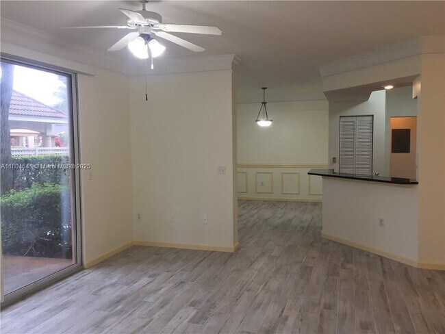 Building Photo - 2014 Alta Meadows Ln