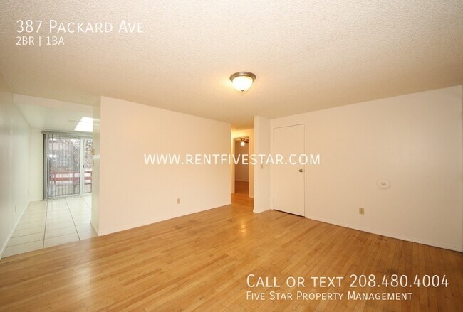 Foto del edificio - 387 Packard Ave