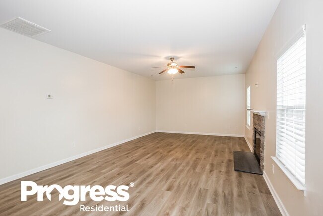 Foto del edificio - 4039 Clover Rd NW