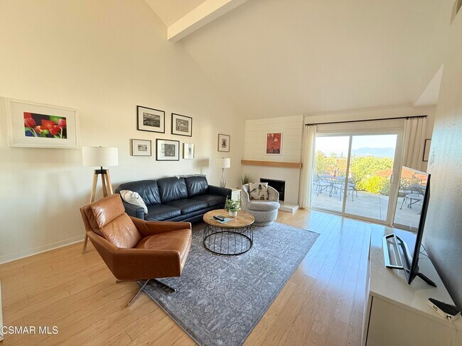 Foto del edificio - 647 Blue Oak Ave