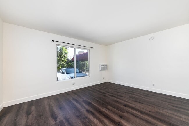 Interior Photo - 1769 N Orange Dr