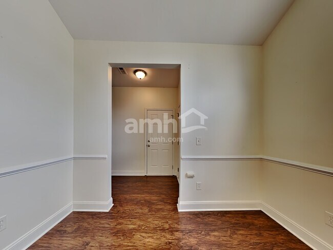 Building Photo - 126 Spindle Way