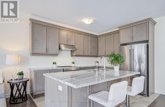 Building Photo - 290 Silk Twist Dr