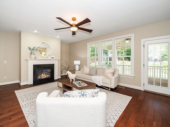 Building Photo - Build Equity While Leasing - Lease and Own...
