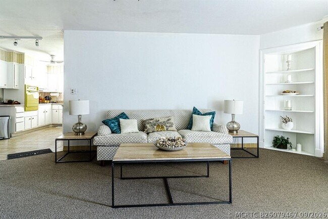 Foto del edificio - 1300 SE 7th Ct