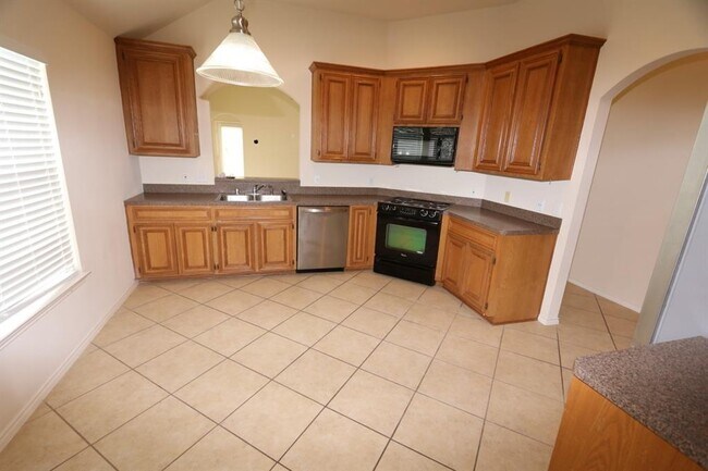 Building Photo - 14739 Briceland Springs Dr