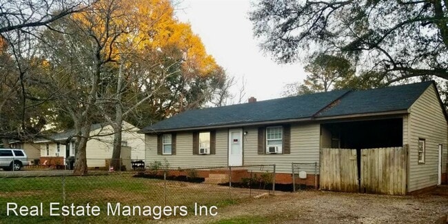 Building Photo - 4 br, 1 bath House - 6401 Skycrest Ln