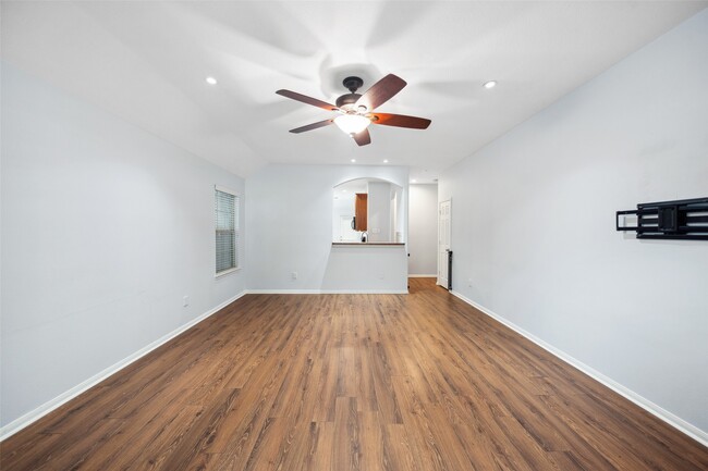 Building Photo - 15838 Lost Anchor Way Ln