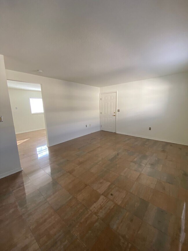 Foto del edificio - Beautiful 1 Bed 1 Bath Apartment for Rent ...